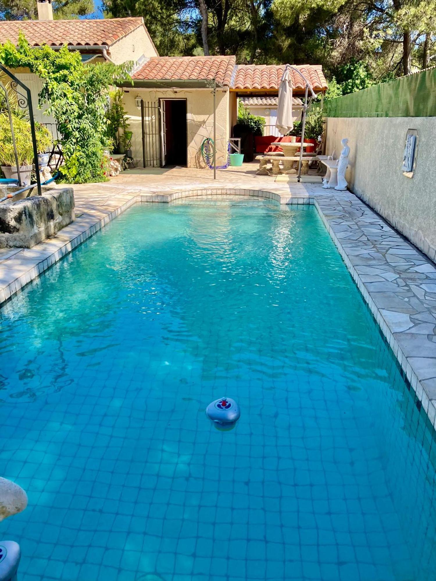 Suite Spa Acces Autonome Beaucaire  Exterior foto